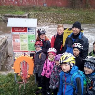 Náš oddíl má na starost záchranné prvky na několika jezech v povodí Labe