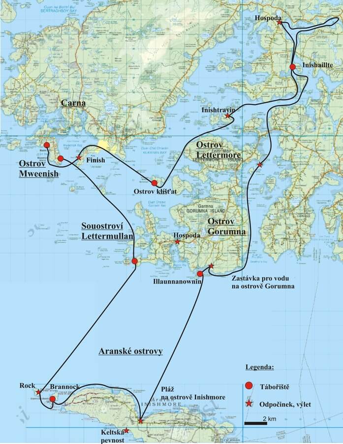 Výřez mapy s vyznačenými místy tábořišť a míst odpočinku včetně tras