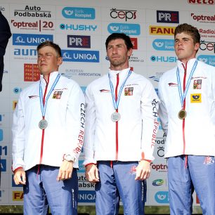 Bronzová medaile z domácího ME v Praze 2018. Zleva: Tomáš Rak, Vítězslav Gebas a Lukáš