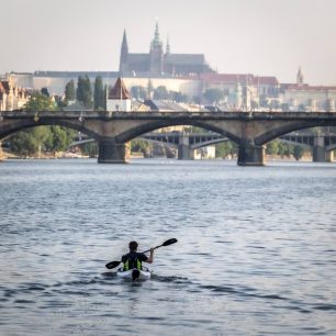 Projížďku ranní Prahou jsme si s Inletem užili. Kéž by člověk mohl jezdit každý den do práce tímhle dopravním prostředkem.