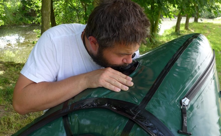 Dotlakování pusou (lze i pumpou)