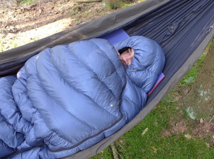 Do spacáku se dá dobře "zakuklit"