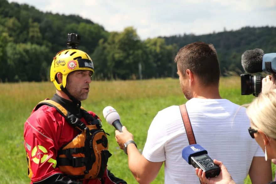 Rozhovorů pro média je v Petrově životě stále víc i díky AVTS