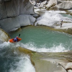 Vodopády na švýcarské řece Reuss