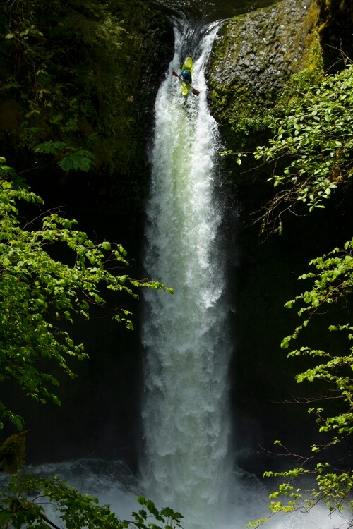 Metlako Falls, Eagle Creek, Oregon, USA. Český rekord ve výšce sjetého vodopádu Míra drží společně s Jakubem Němcem