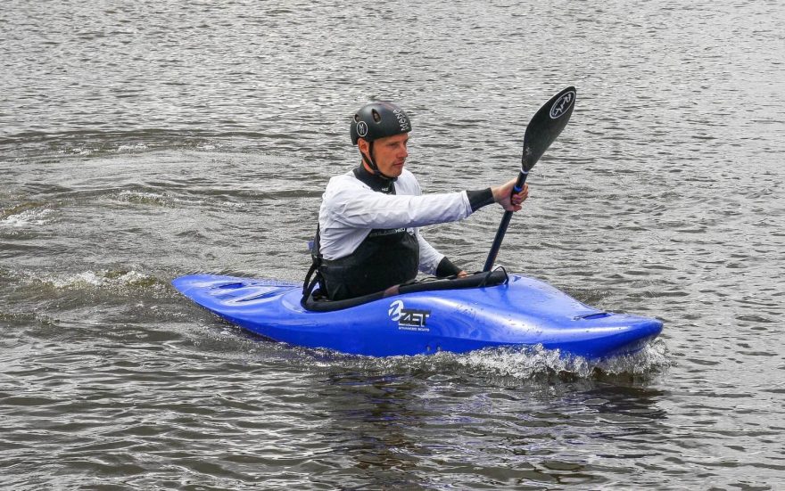 Pro začátečníky bude Chili dobré i na klidné vodě, aby zvládli základy jízdy