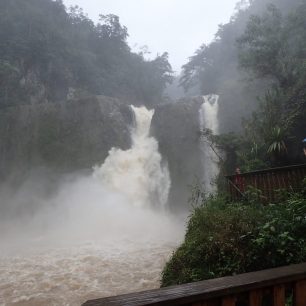 Tady běžně teče kýbl vody za hodinu, když ale chytnete deště...