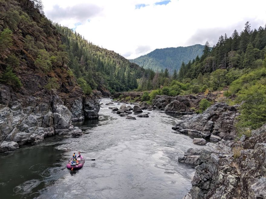 Nájezd do technické peřeje Blossom Bar.