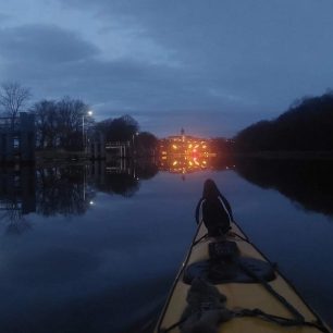 Příjezd do Mělníka k historickému zdymadlu.