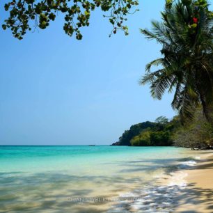 Ostrov Ko Kradan a jeho nádherné pláže s bílým pískem.