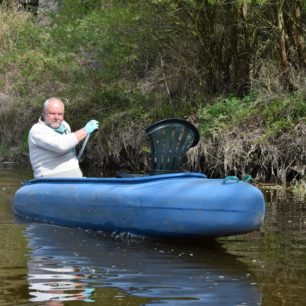 Našla se nová sedačka do kánoe...