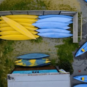 V kempu samozřejmě fungují služby půjčovny IN LIFE.