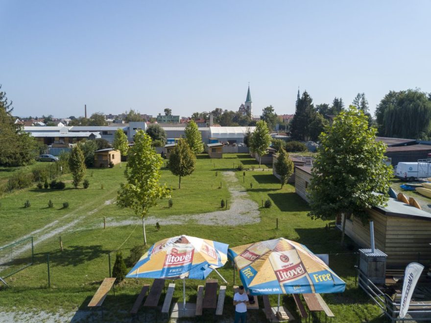 Letecký pohled ne IN LIFE kemp Litovel.