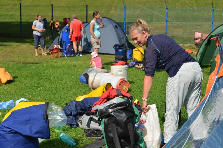 Při plavbě natěžko se neobejdeme bez pečlivého balení buď do barelu nebo do pytle
