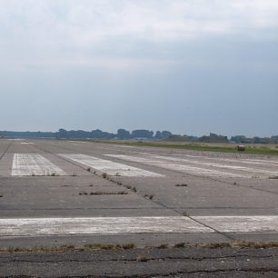 Přistávací plocha na vojenském letišti v Peenemünde.