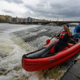 Splutí Šítkovského jez u levého břehu. / F: Jan Hocek