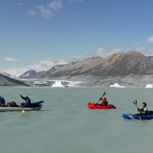 Pádlování blízko čela ledovce je vždy silný zážitek.