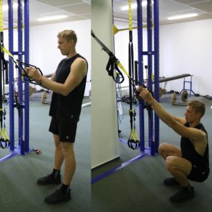 Dřepy s držením TRX