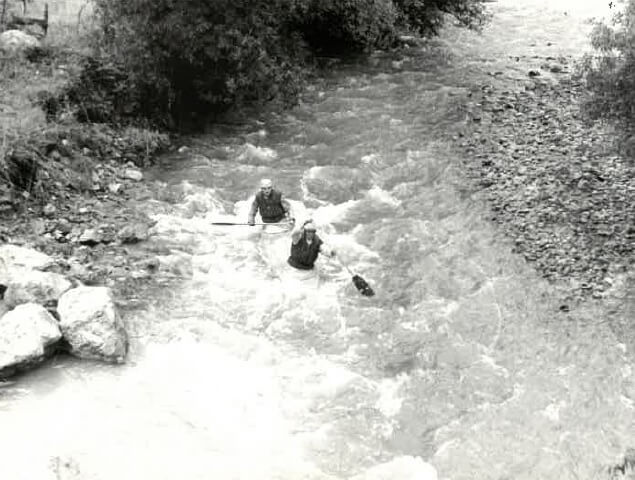 V roce 1981 jsme společně s Tatrou Smíchov vyrazili do Rumunska. Zde řeka Bicaz.