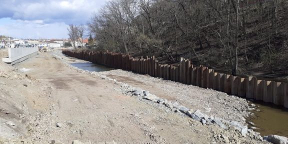 Výstavba vodáckého kanálu v Brně konečně začala