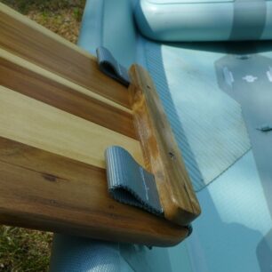 Unikátní systém upevnění sedaček.