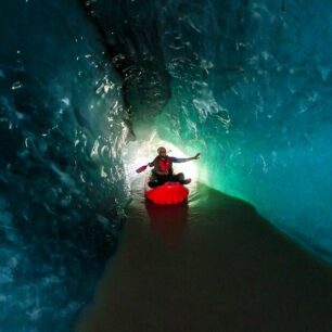 Ledovcové jezero Hofellslón.