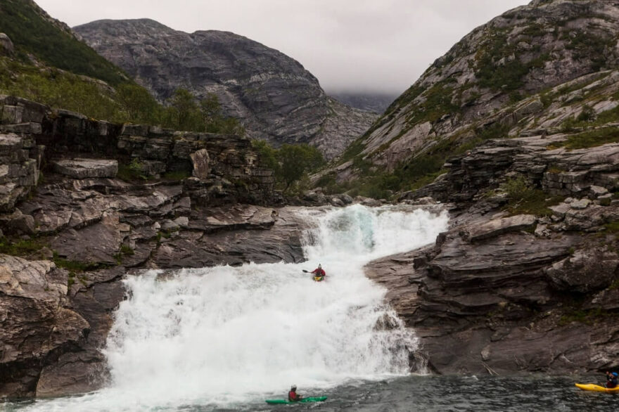 Další peřej z kategorie "vodácký ráj".