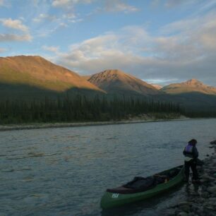 Slunce tu v létě nikdy nezapadá, ale okolo půlnoci bývá opravdu hodně nízko.