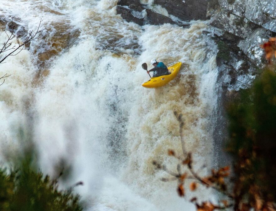 Eda na technickém vodopádu řeky Blackwater.