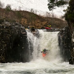 Skotsko by se dalo bez nadsázky nazvat zemí vodopádů.