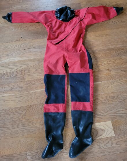 Prodám dětský suchý oblek Marinepool velikost 140