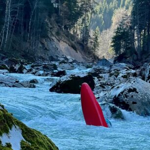 Jirka Vašina zkouší co všechno mu Ninja 2 dovolí.