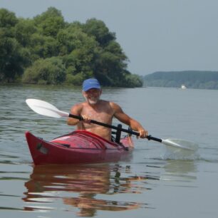 Pádlování po Dunaji musel Zdeněk rozdělit na dvě části.