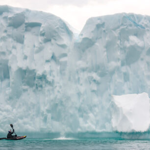 Vhodný vodopád z ledovce do moře jsme bohužel nenašli.