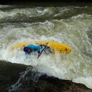 Vybojoval to nebo zaplaval Práh na řece Fojnica.