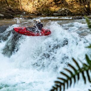 Luke v letu na poslední peřeji na řece Deza poblíž Santiago de Compostela.
