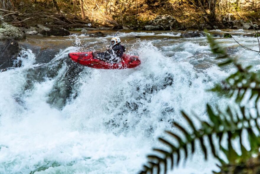 Luke v letu na poslední peřeji na řece Deza poblíž Santiago de Compostela.
