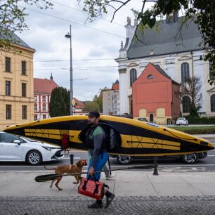 Přenášení centrem města nebylo dlouhé.