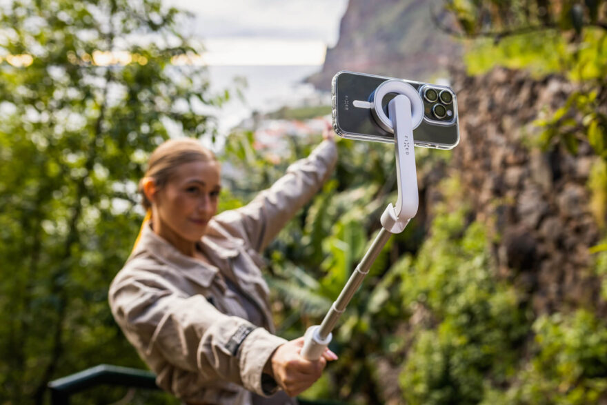 FIXED MagSnap – Selfie tyč a stativ v jednom.