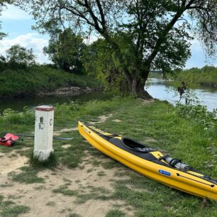 Na soutoku Odry (vlevo) a Olše (Olza). Dál už je jen Polsko. / F: Petr Snížek