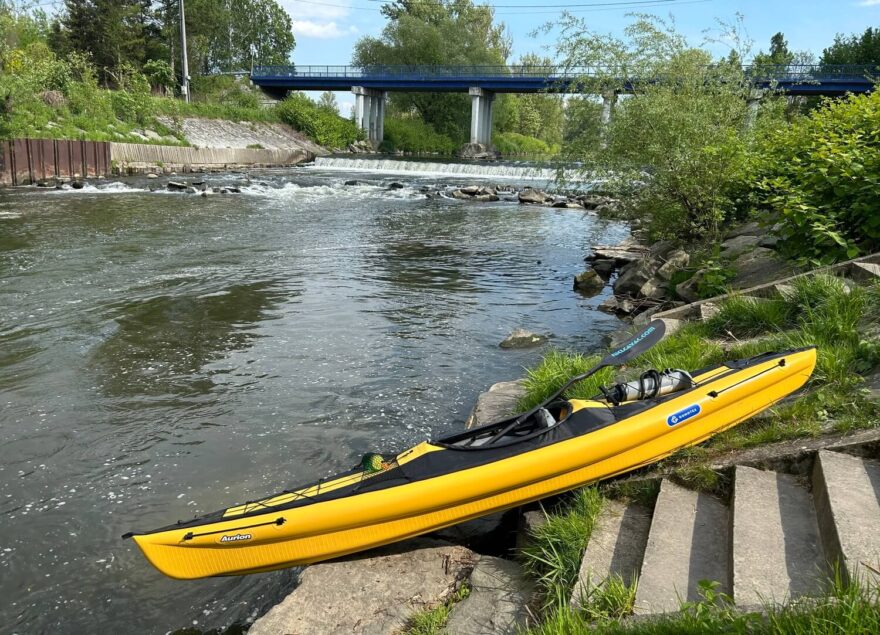 Nasedání na řeku Olše (Olza) pod jezem ve Věřňovicích. / F: Petr Snížek