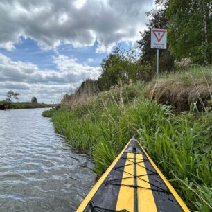 Blíží se další peřej. Máme 100 metrů na přípravu. / F: Petr Snížek