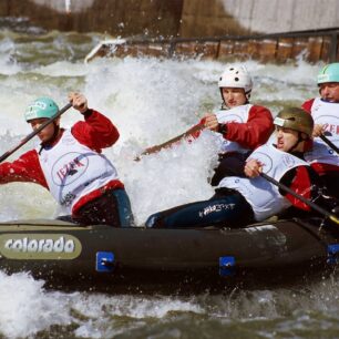 Standova posádka při závodech na Trnávce v roce 2005.
