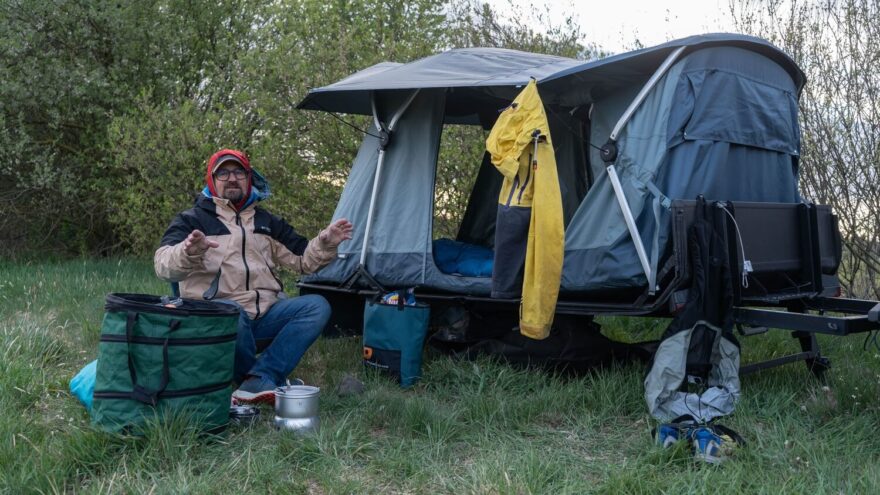 Šéfkuchař kouzlí na terase domu od Thule.