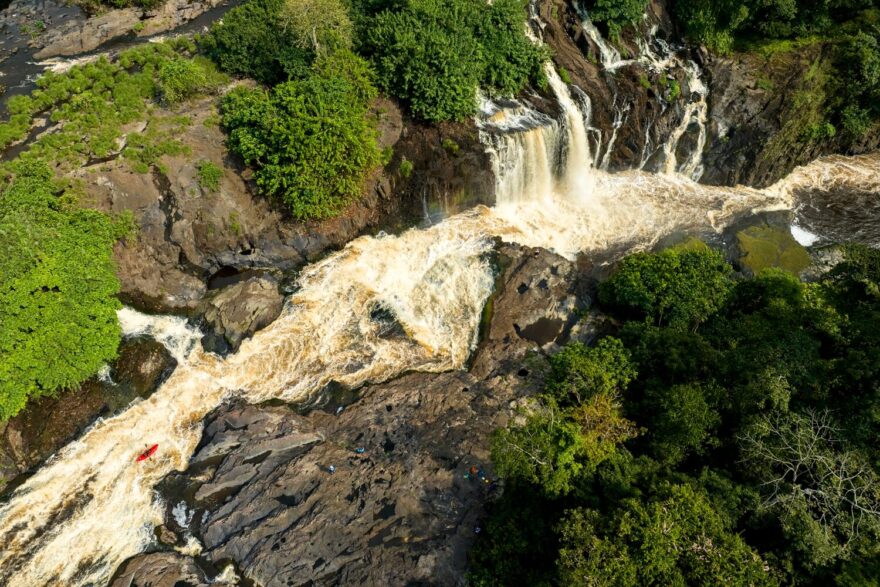 Kalob Grady v aquaparku, který nám nabídla peřej Kouata Mango.