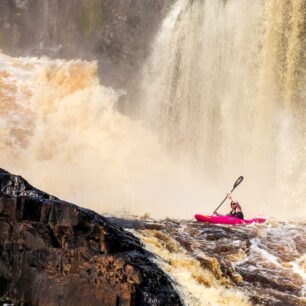 Dane Jackson v aquaparku, který nám nabídla peřej Kouata Mango.