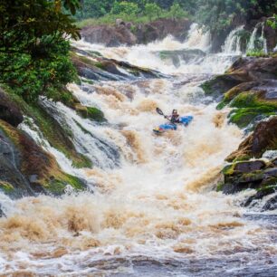 Adrian Mattern v méně vodnaté peřeji, která ale měla solidní spád.