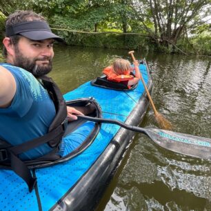 Swing 2 je skvělý pro výpravy s dětmi – mají dost místa a pohodlí a nemusíte řešit stabilitu.