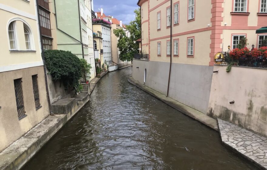 Pohled na Čertovku letos v létě.