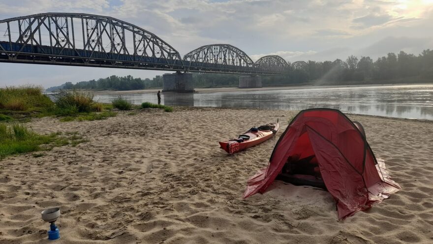 Nocleh pod Góra Kalwaria.